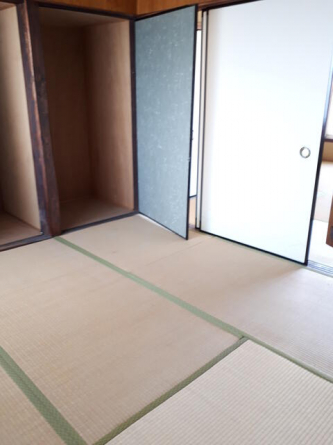 松山市中須賀３丁目の店舗一戸建ての画像