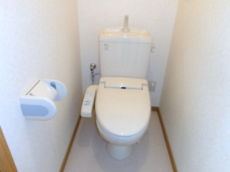 ウォシュレット付で快適です。