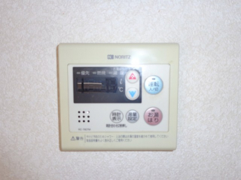 追い焚き機能がありいつでも温かいお風呂に入れます。