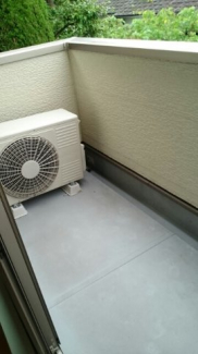 バルコニーからの眺めを楽しみながら食事をしませんか