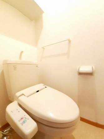 シンプルで使いやすいトイレです
