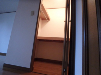 たっぷりとした収納スペースです