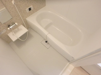 落ち着いた空間のお風呂です