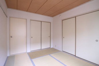 【寝室】