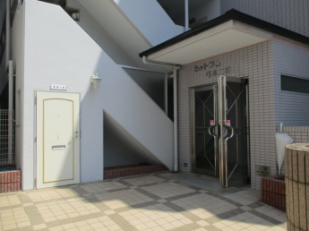 【エントランス】