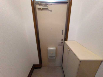 ゆったりとした玄関です