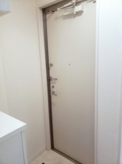 落ち着いた玄関です