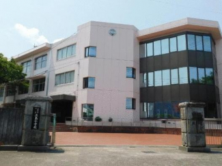 四国中央市立三島小学校まで719m