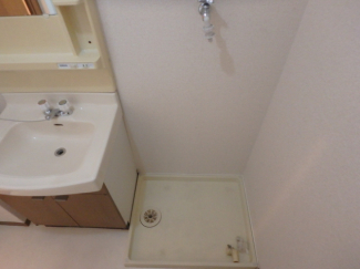 防水パン付室内洗濯機置場あります