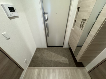 シンプルで使いやすい玄関です