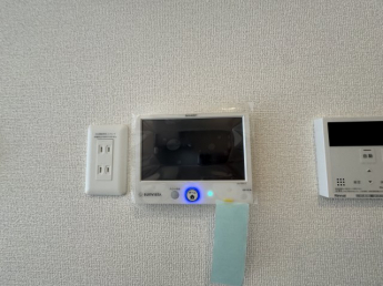 太陽光パネル完備です
