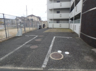駐車スペースもあります