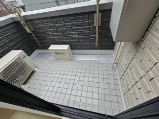 奥行きのあるバルコニーです