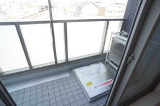 【バルコニー】