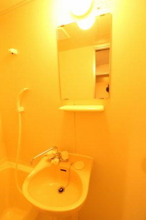 お写真は同物件別部屋です