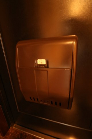 お写真は同物件別部屋です