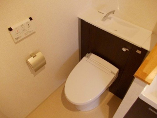 落ち着いたトイレです