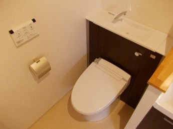 落ち着いたトイレです
