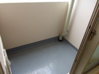 お洗濯にも便利なバルコニー付き