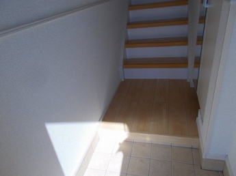 毎日通る玄関はこちらです