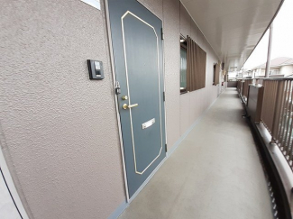 毎日通るエントランスはこのようになっています