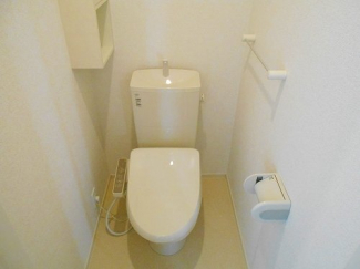 シンプルで使いやすいトイレです
