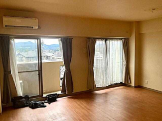 入居中の為、同タイプの別室の室内写真です