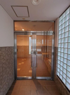 【エントランス】