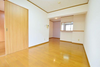 【居間・リビング】