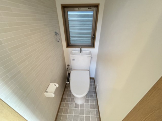 シンプルで使いやすいトイレです