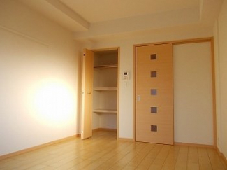 明るい室内です