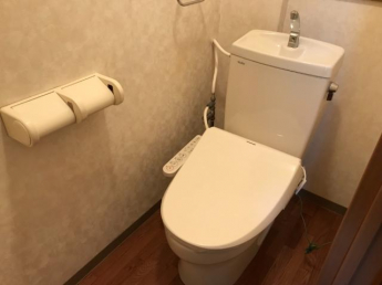 シャワー付トイレ