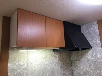 吊り戸棚