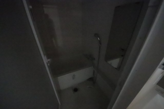 落ち着いた空間のお風呂です