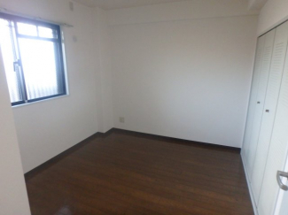 広々とした洋室です