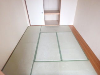 日本らしい落ち着いた雰囲気の和室です
