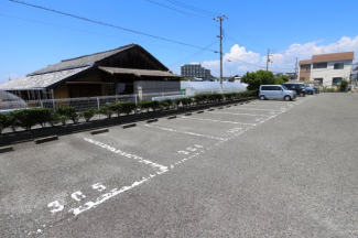 【駐車場】