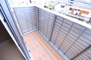 【バルコニー】