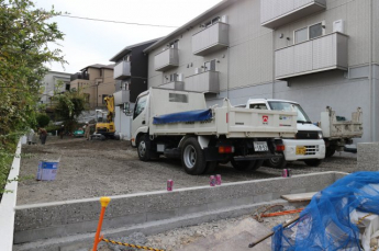 【駐車場】