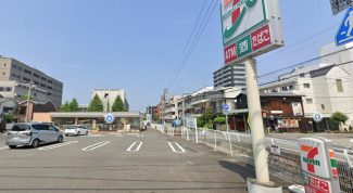 セブンイレブン松山道後今市店まで555m