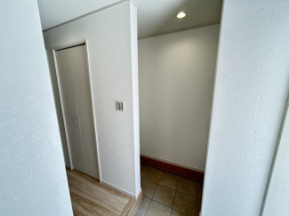 【玄関】