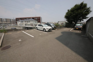 駐車場に車を止められます