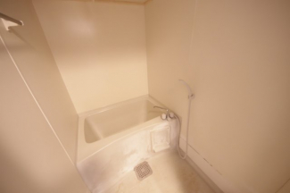 コンパクトで使いやすいお風呂です