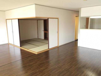 ロイヤルステイツ東辻井の画像