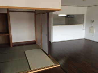 ロイヤルステイツ東辻井の画像