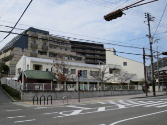 千鳥幼稚園まで424m