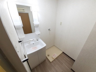コンパクトで使いやすい洗面所