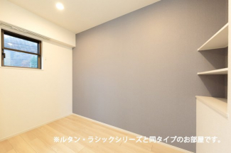 内装は落ち着いています