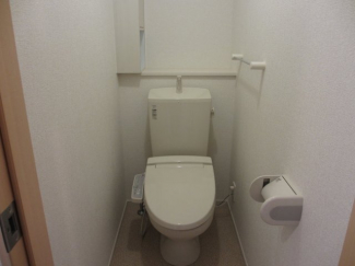 清潔感のあるトイレです