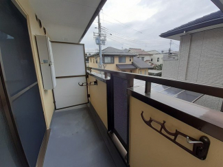 落ち着いた時間を過ごせるバルコニーです